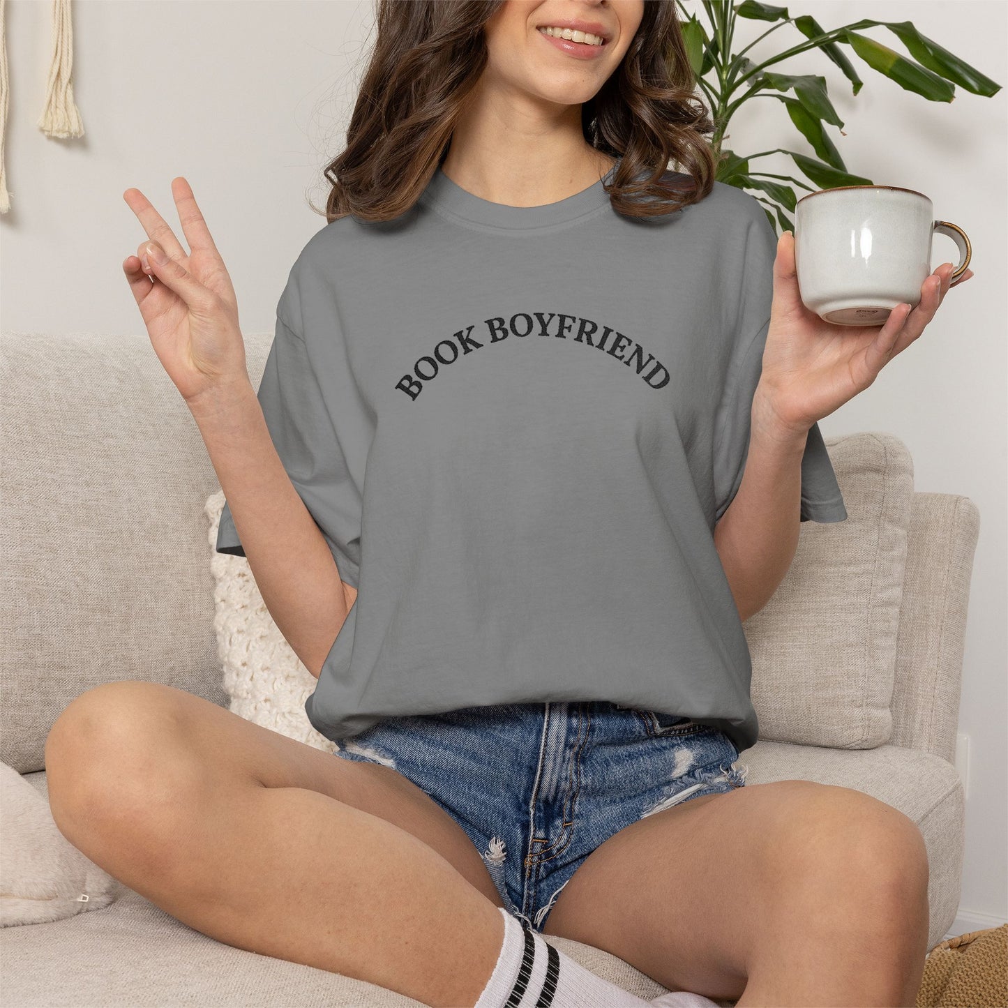 Book Boyfriend Embroidery T-shirt - Black on Grey